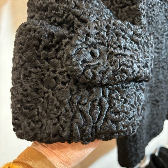 WOODWARDS Sz L-XL Mid  Length Unique Lining Buttoned Vintage Persian Lamb Coat - Picture 6 of 12